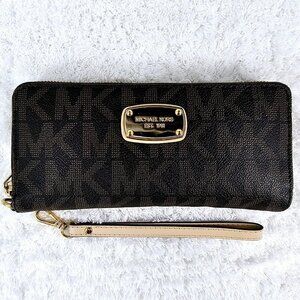 MICHAEL KORS Brown Canvas Jet Set Travel Large Continental Wallet Wristlet EUC